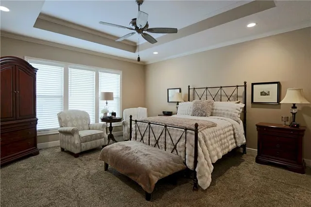 $579,900 | 1700 Northeast Parkwood Drive, Lee's Summit, MO 64064