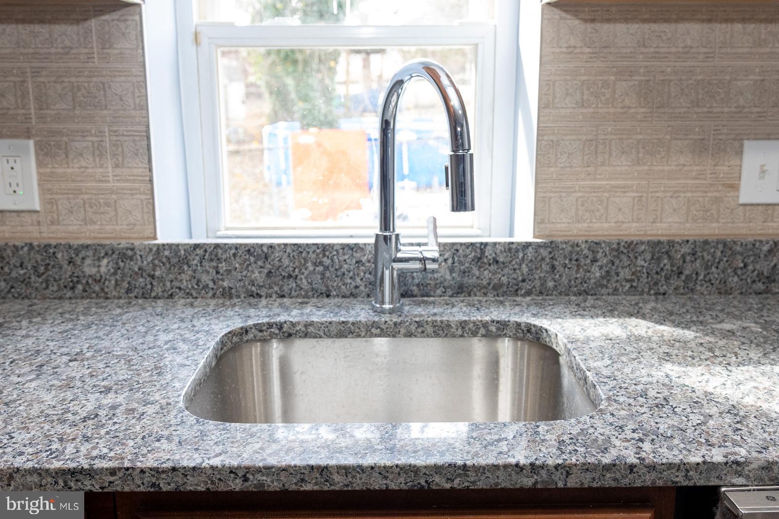 2111 Sunbriar Road Gwynn Oak, MD 21207 - Photo 10 of 18