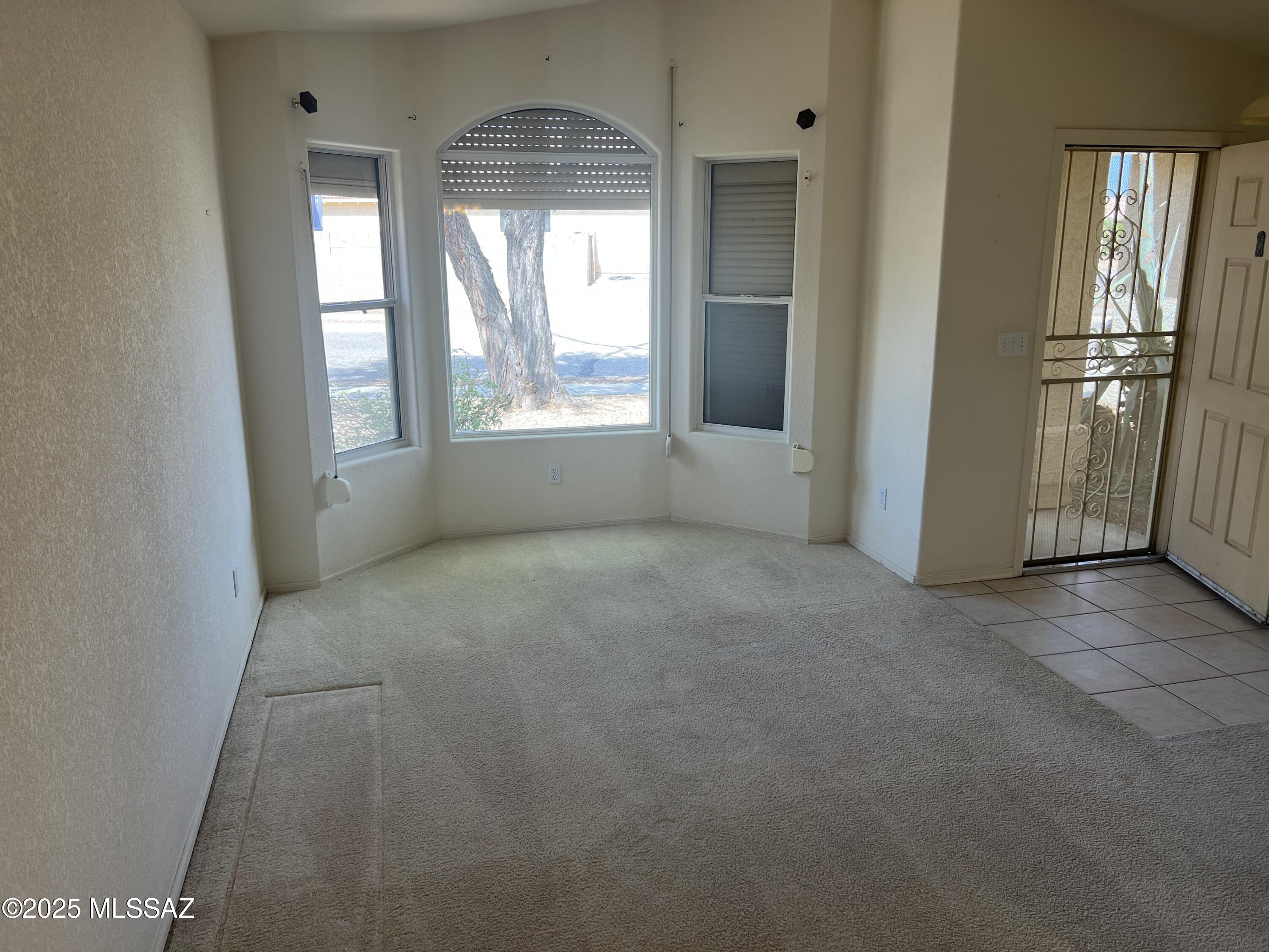907 South Smokey Mountains Road Tucson, AZ 85748 - Photo 3 of 27 Gallery Image 3