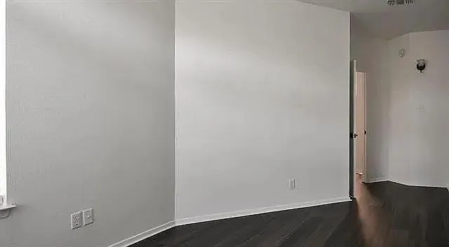 $220,000 | 5550 Spring Valley Road, Unit E22, Dallas, TX 75202