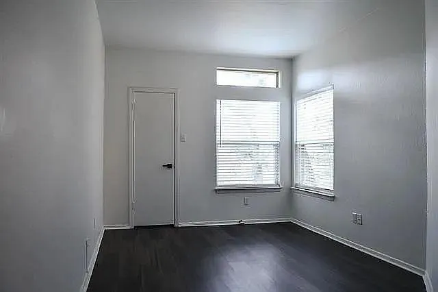 $220,000 | 5550 Spring Valley Road, Unit E22, Dallas, TX 75202