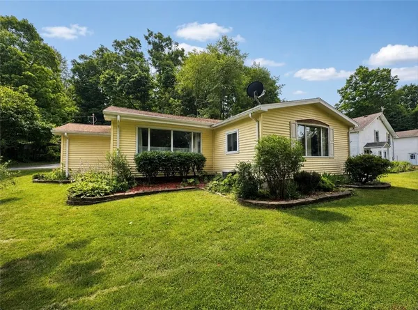 $250,000 | 3849 Perry Avenue, Unit 3849, Castile, NY 14549
