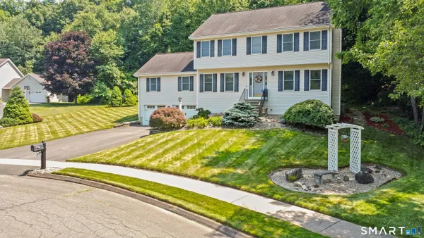 $599,997 | 38 Pebble Brook Court, Berlin, CT 06037