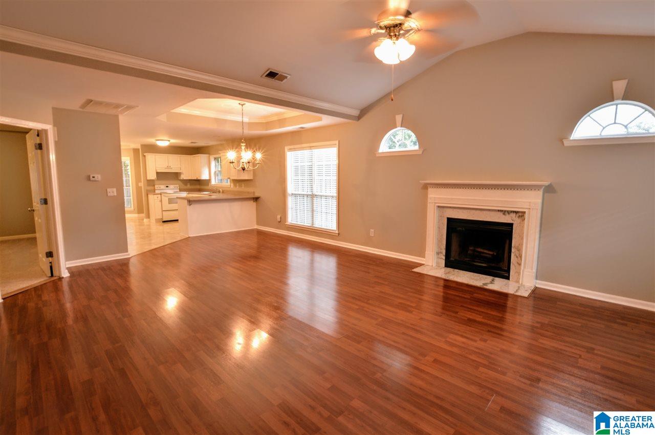 411 Midridge Lane Pelham, AL 35124 - Photo 5 of 23