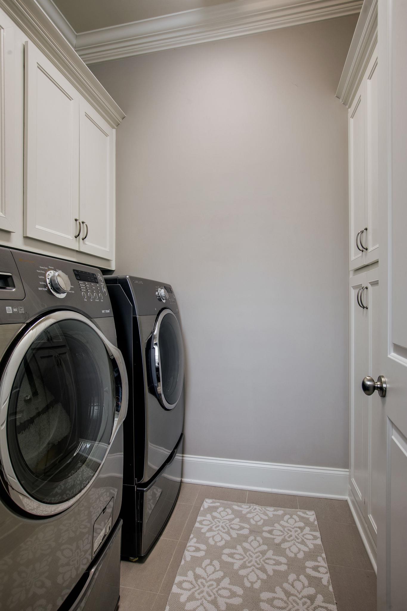 1367 Eliot Road Franklin, TN 37064 - Photo 14 of 30 a utility room with dryer and washer