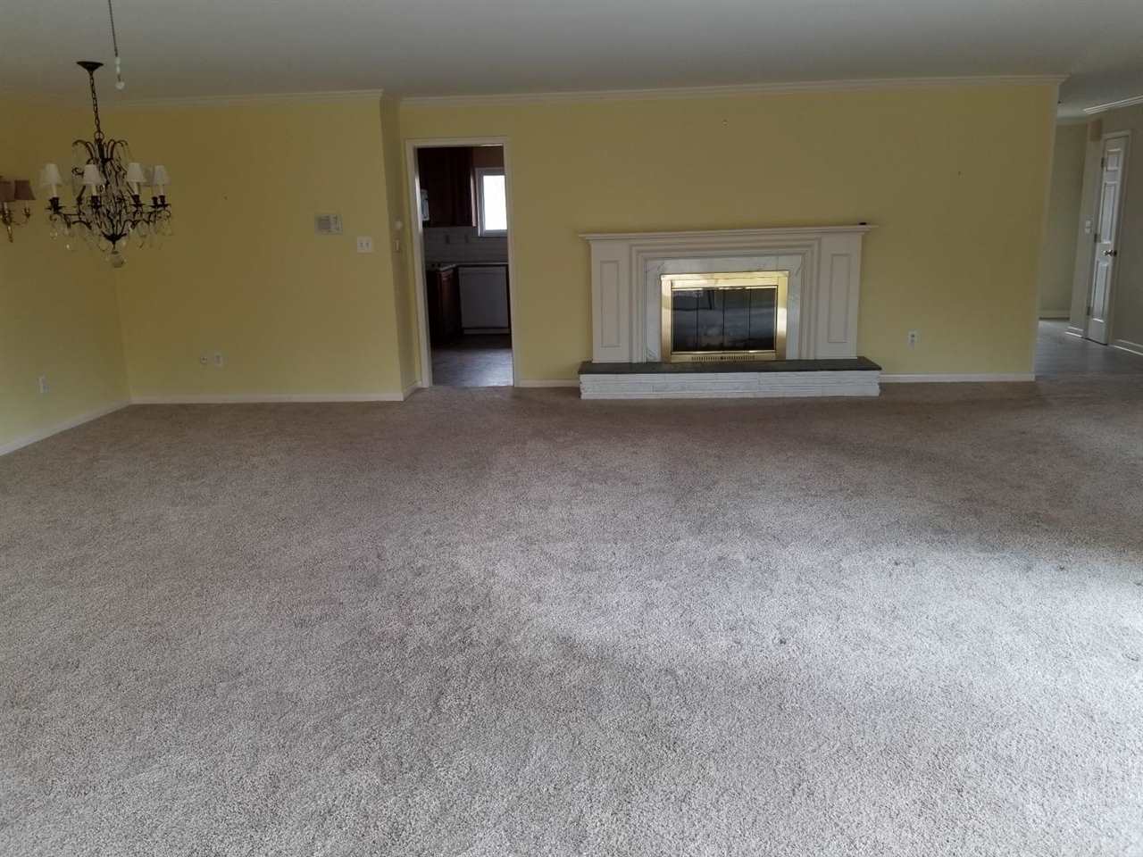 887 Helston Road Bloomfield Hills, MI 48304 - Photo 11 of 23 50068824-10.JPG