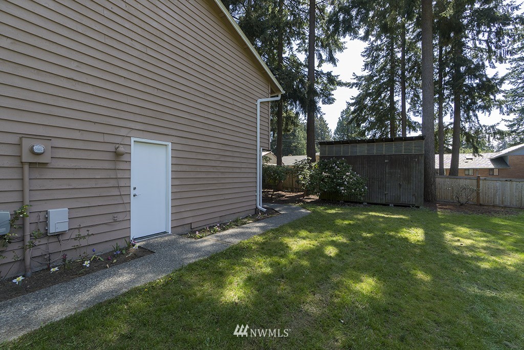 7006 175th Street Southwest Edmonds, WA 98026 - Photo 20 of 22 Gallery Image 20