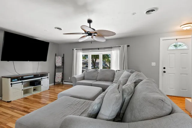 $319,900 | 1015 Aphrodite Road, Green Bay, WI 54311