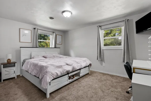 $319,900 | 1015 Aphrodite Road, Green Bay, WI 54311