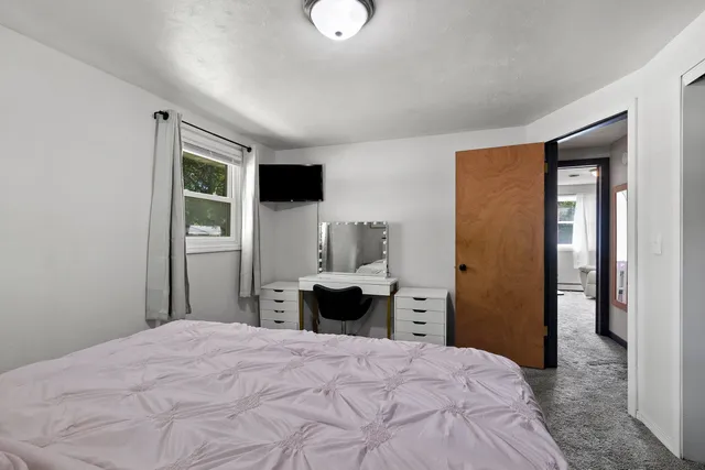 $319,900 | 1015 Aphrodite Road, Green Bay, WI 54311