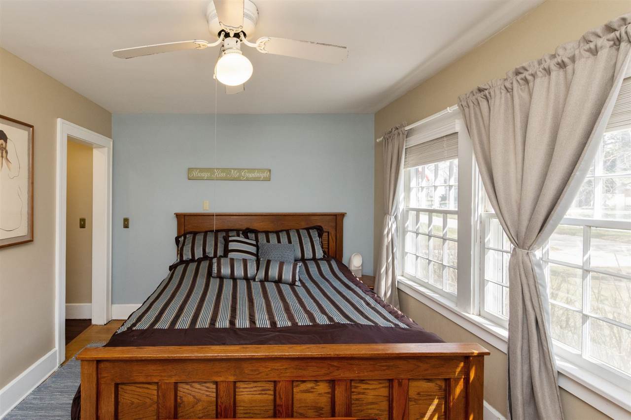 2324 Ridgeway Drive Southeast Cedar Rapids, IA 52403 - Photo 9 of 28 Gallery Image 9