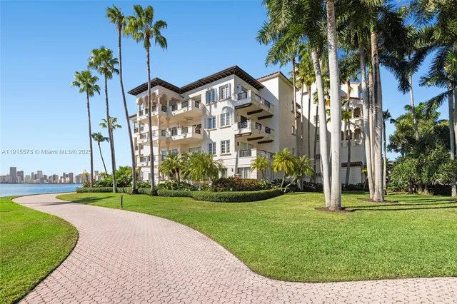 a view of an ocean beach