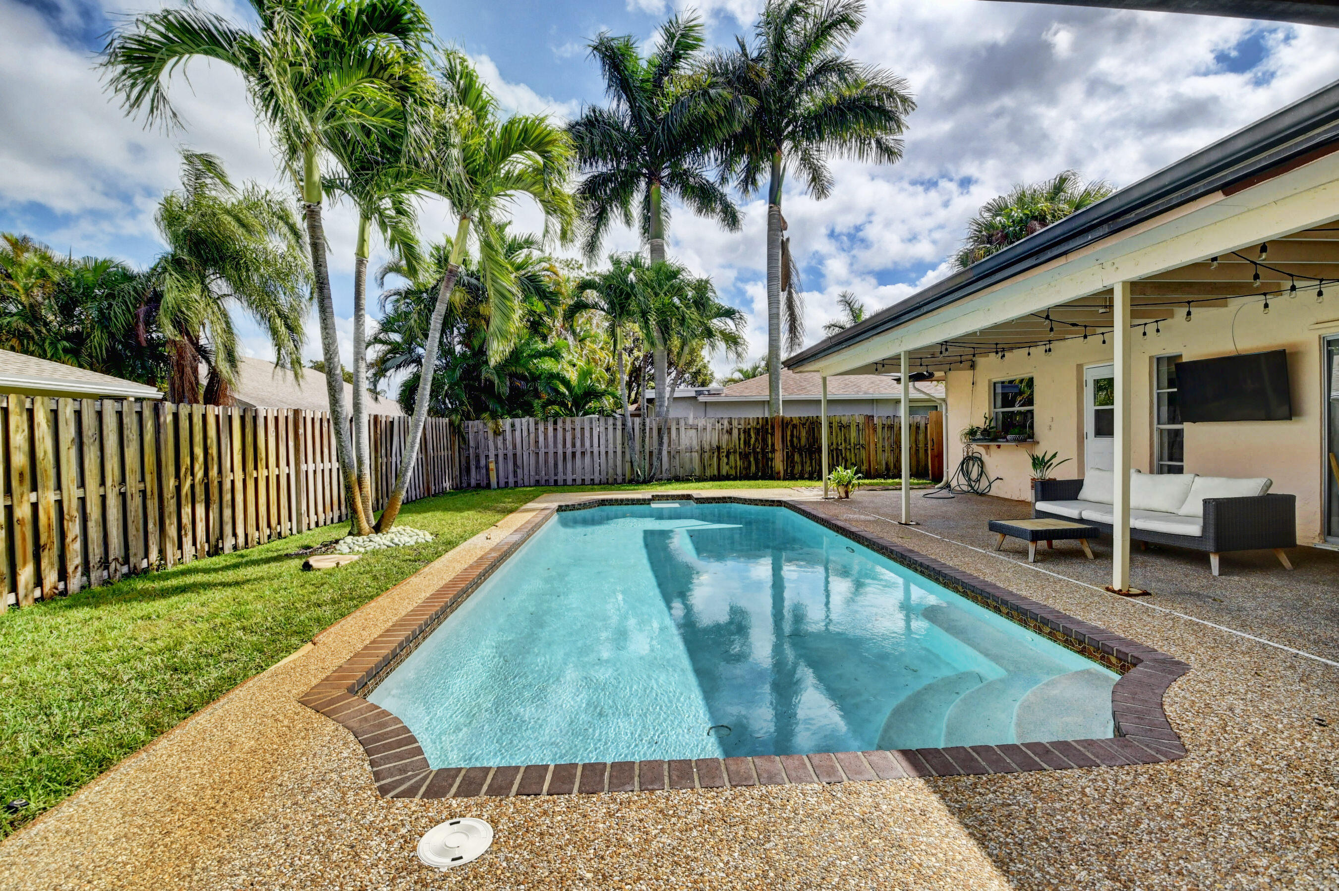 4849 Rabbit Hollow Drive Boca Raton, FL 33487 - Photo 26 of 35 21_dsc_0427_28_29_30_31