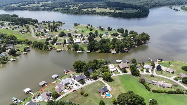 $945,000 | 334 Windmill Lane, Georgetown, TN 37336