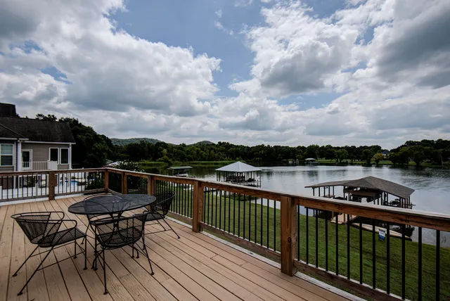 $945,000 | 334 Windmill Lane, Georgetown, TN 37336