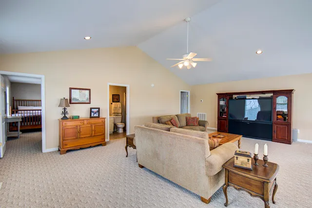 $945,000 | 334 Windmill Lane, Georgetown, TN 37336