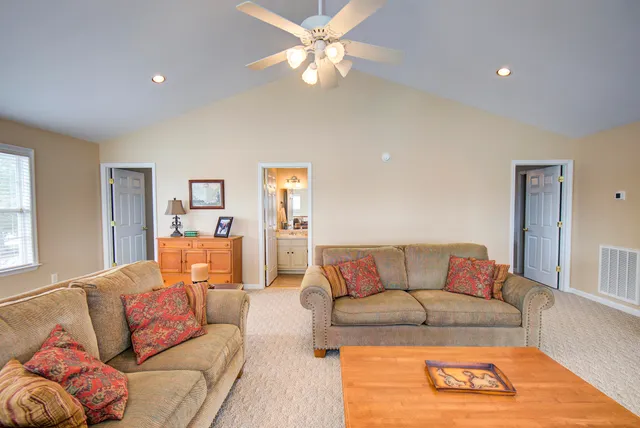 $945,000 | 334 Windmill Lane, Georgetown, TN 37336