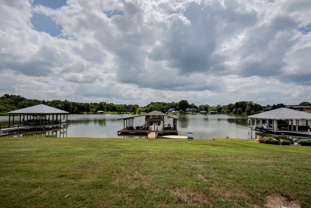 $945,000 | 334 Windmill Lane, Georgetown, TN 37336