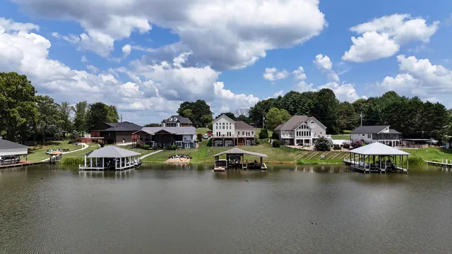 $945,000 | 334 Windmill Lane, Georgetown, TN 37336