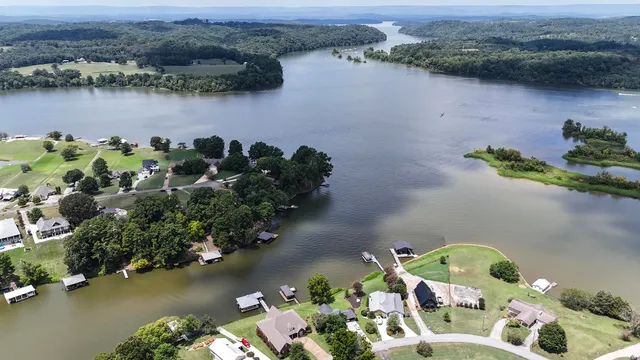 $945,000 | 334 Windmill Lane, Georgetown, TN 37336