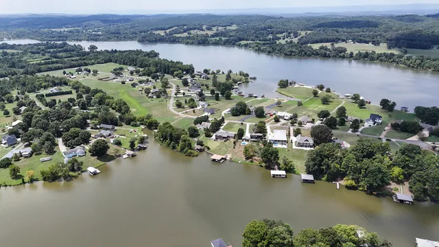 $945,000 | 334 Windmill Lane, Georgetown, TN 37336