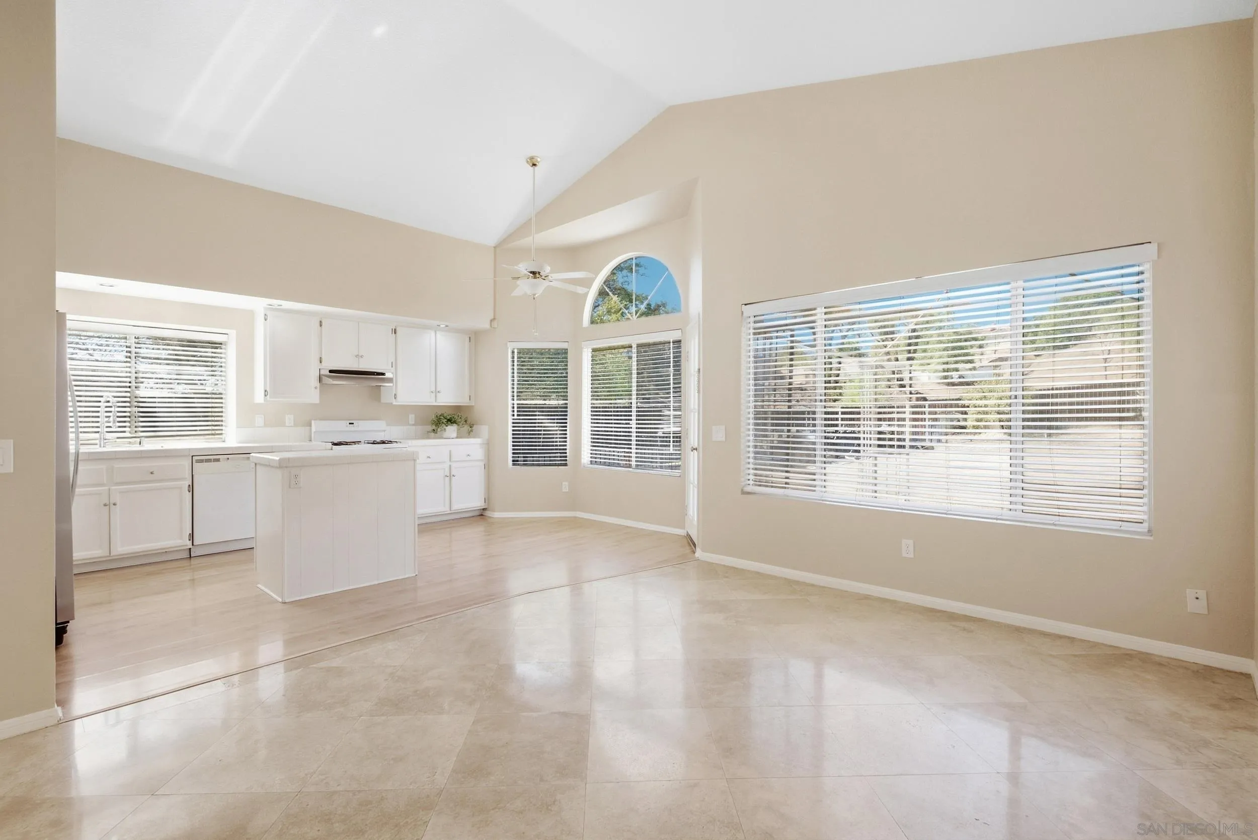 2808 Jed Road Escondido, CA 92027 - Photo 9 of 32 Gallery Image 9