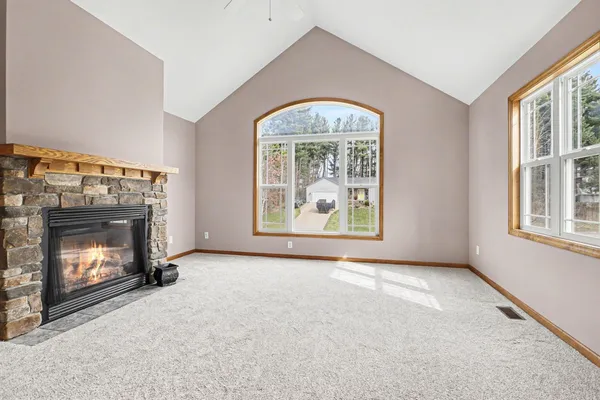 $475,000 | 1921 Pineridge Drive, Hastings, MI 49058