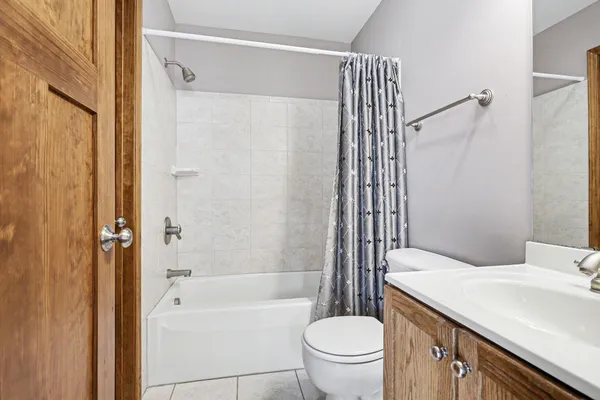 $499,900 | 1921 Pineridge Drive, Hastings, MI 49058