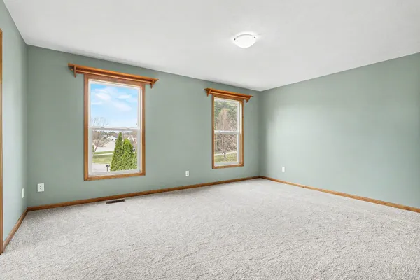 $475,000 | 1921 Pineridge Drive, Hastings, MI 49058
