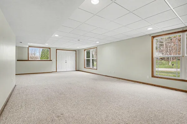 $475,000 | 1921 Pineridge Drive, Hastings, MI 49058
