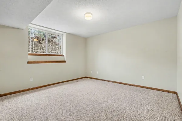 $475,000 | 1921 Pineridge Drive, Hastings, MI 49058