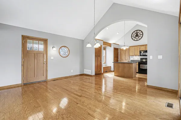 $475,000 | 1921 Pineridge Drive, Hastings, MI 49058