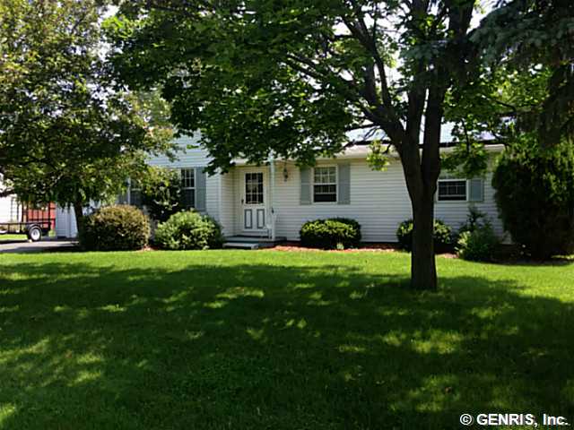 29 Gannett Road Farmington, NY 14425 - Photo 1 of 1 Exterior Front