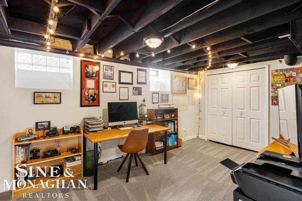 1379 Hampton Road Grosse Pointe, MI 48236 - Photo 27 of 42 50128952-3cb97a92-30f5-437a-9c65-f62e7ab5bb33.JPG