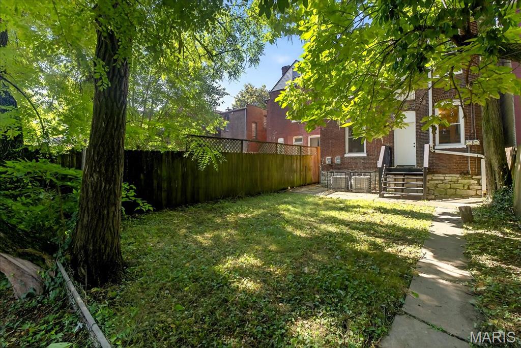 4045 Russell Boulevard, Unit 2 St. Louis, MO 63110 - Photo 20 of 22