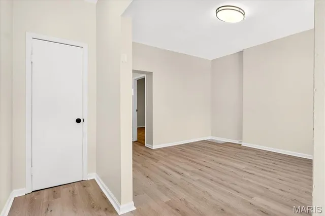 $1,395 | 4045 Russell Boulevard, Unit 2, St. Louis, MO 63110