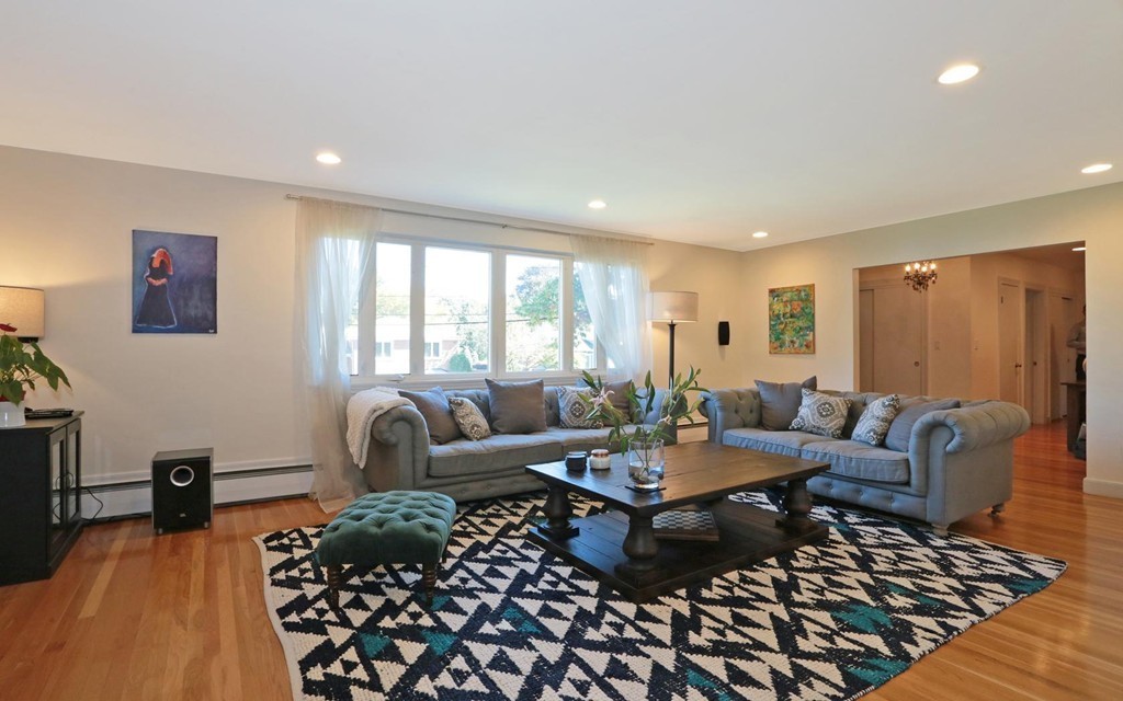 25 Sevland Road Newton, MA 02459 - Photo 8 of 24