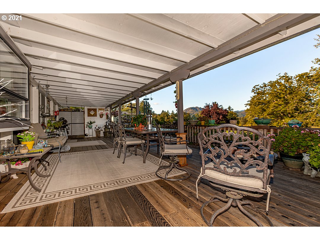 4027 Melqua Road Roseburg, OR 97471 - Photo 19 of 31 Gallery Image 19