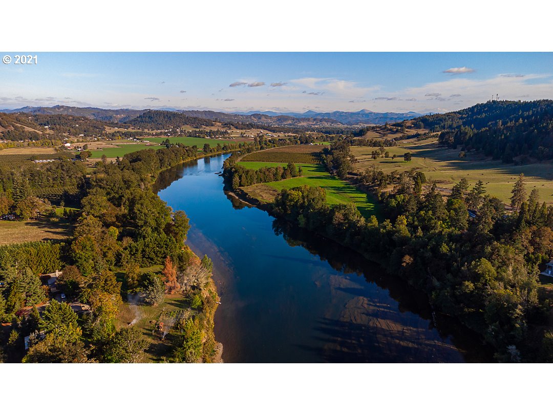 4027 Melqua Road Roseburg, OR 97471 - Photo 24 of 31 Gallery Image 24