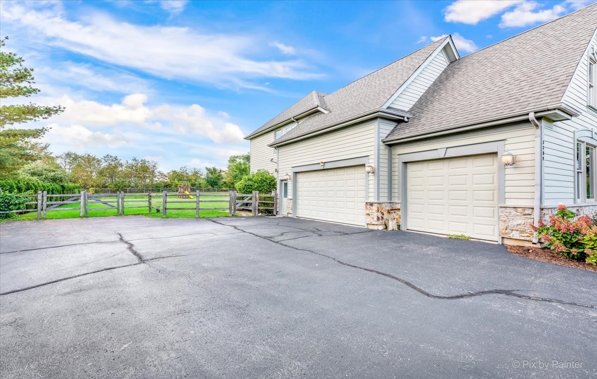 3209 Prairie View Road Prairie Grove, IL 60050 - Photo 14 of 66 Gallery Image 14