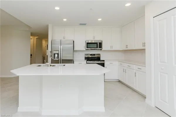 $1,895 | 18411 Copperhead Drive, Unit 311, Lehigh Acres, FL 33936