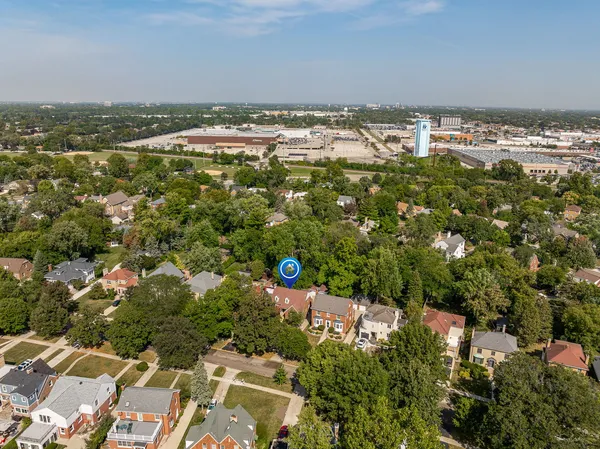 $600,000 | 514 Uvedale Road, Riverside, IL 60546