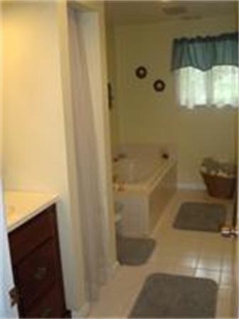 12 Hickory Hill Road Wakefield, MA 01880 - Photo 8 of 12 Gallery Image 8