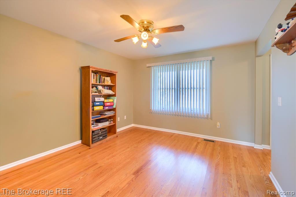 1060 East Cook Road Grand Blanc, MI 48439 - Photo 13 of 63