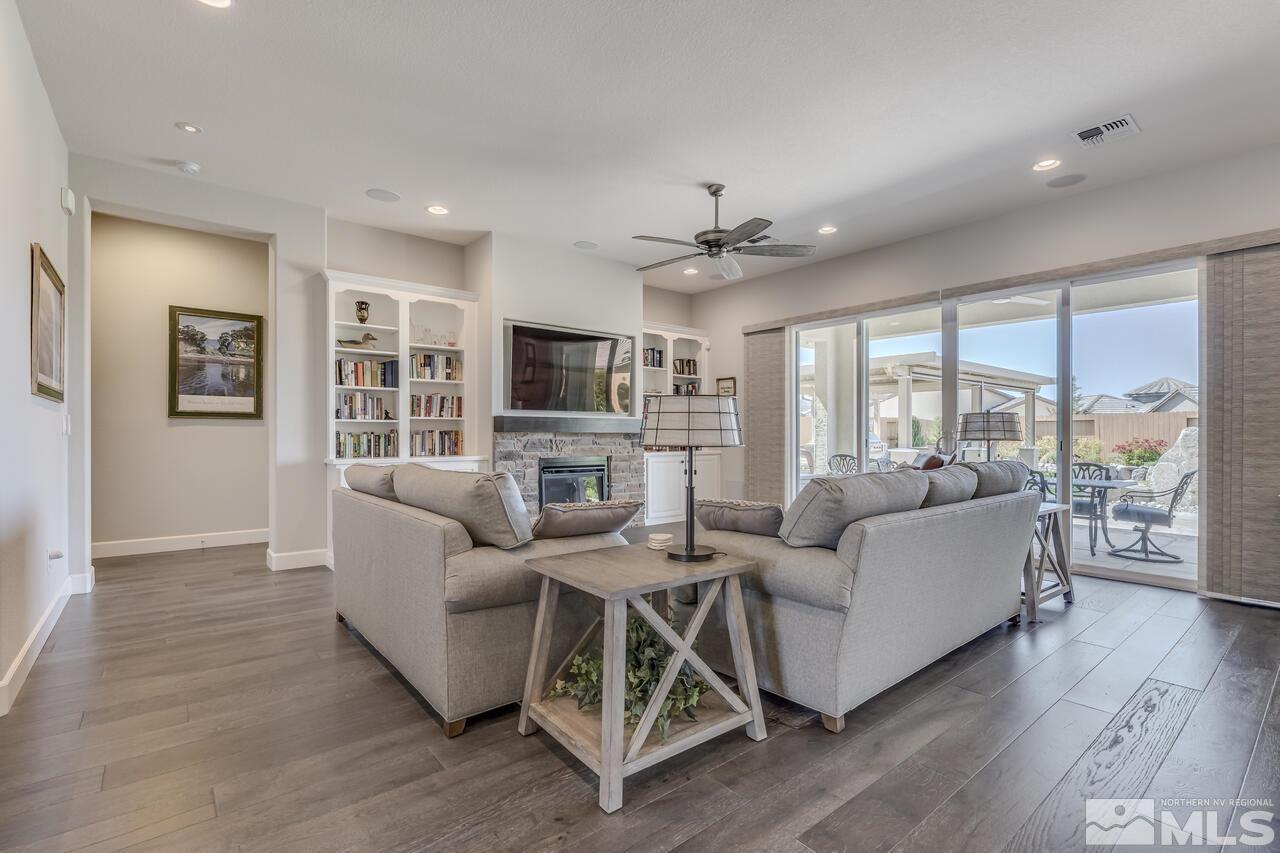 2098 Phaethon Lane Reno, NV 89521 - Photo 4 of 40 Photo 4