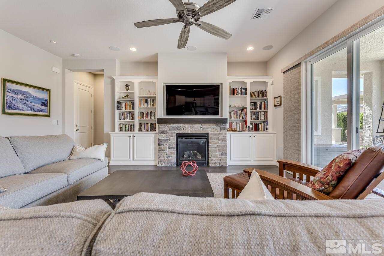 2098 Phaethon Lane Reno, NV 89521 - Photo 5 of 40 Photo 5