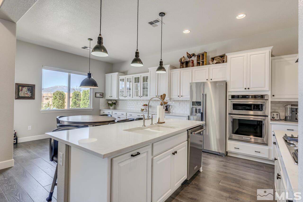 2098 Phaethon Lane Reno, NV 89521 - Photo 7 of 40 Photo 7