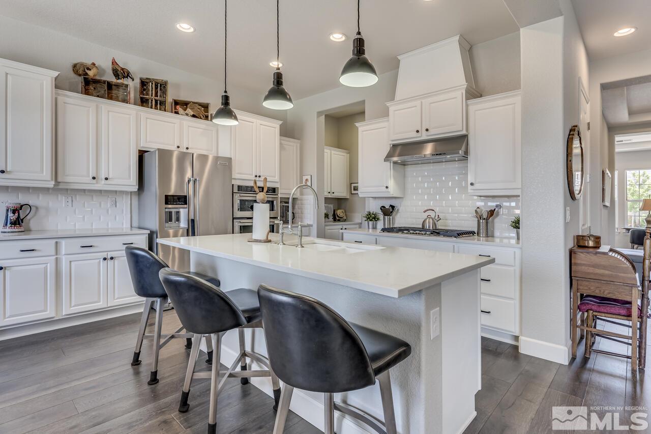 2098 Phaethon Lane Reno, NV 89521 - Photo 8 of 40 Photo 8