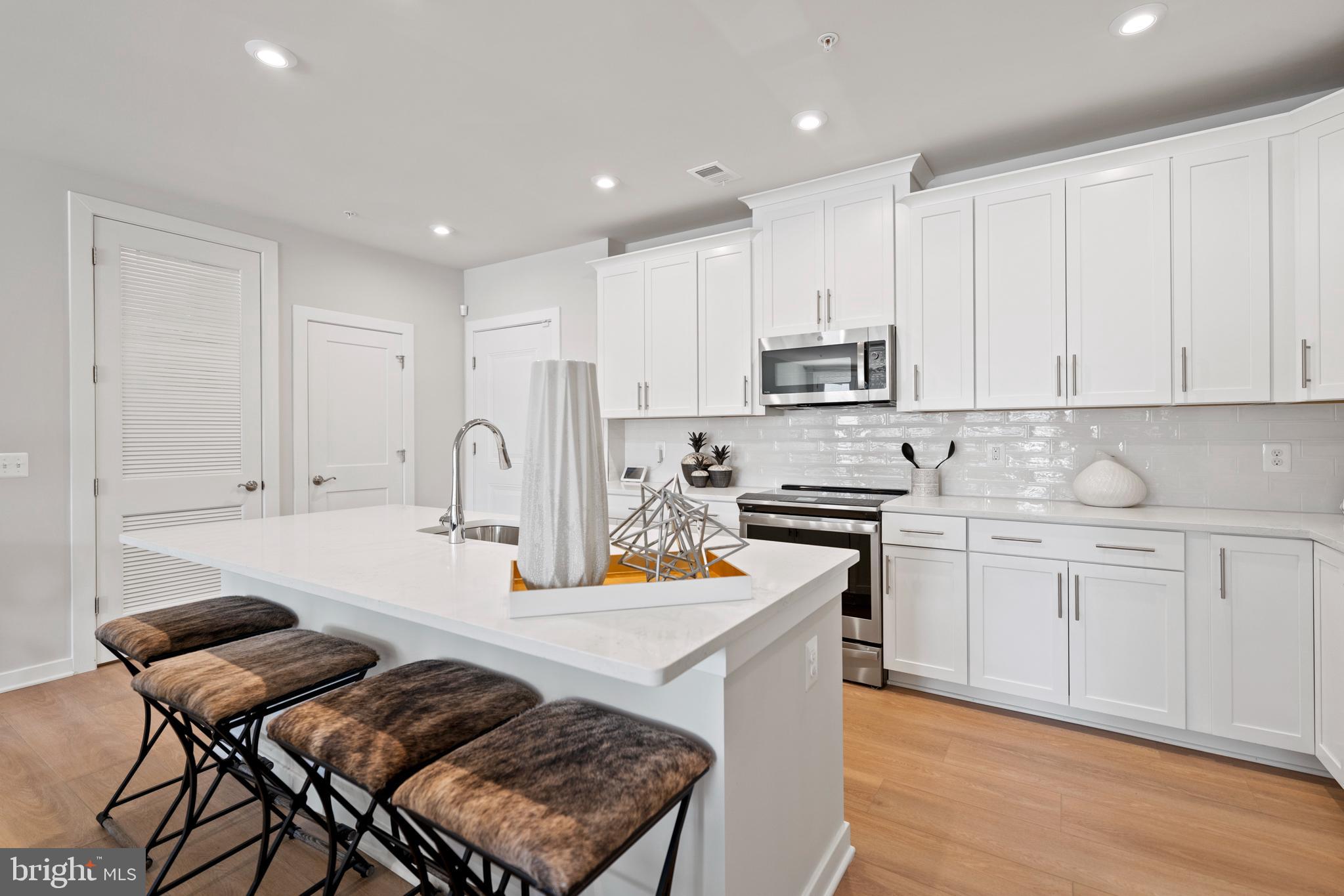 1675 Bandit Loop, Unit 205B Reston, VA 20190 - Photo 6 of 77