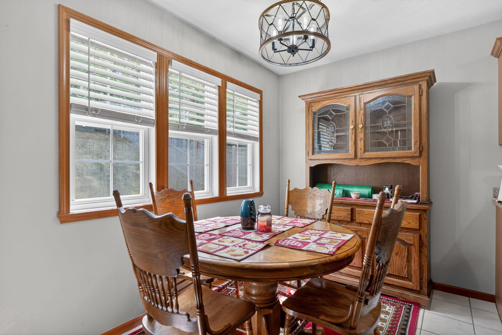 8331 Crooked Bend Road Machesney Park, IL 61115 - Photo 5 of 22